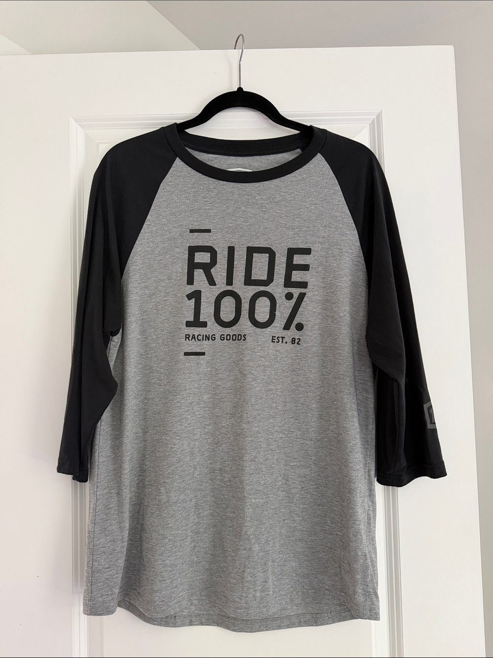 Ride 100% Men’s Grey and Black Raglan Shirt Large